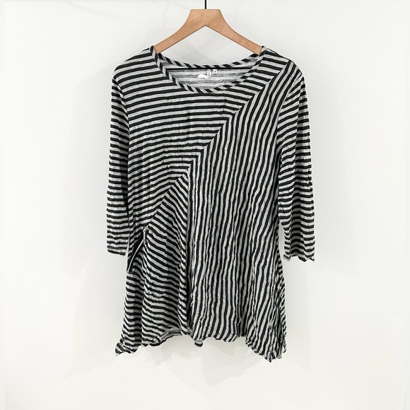 LuLu-B Crinkle Tunic Gray Stripe Size Medium - Picture 1 of 5